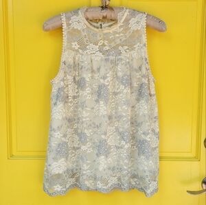 Butter Yellow Lace Top S | Taylor & Sage Romantic Floral Blouse